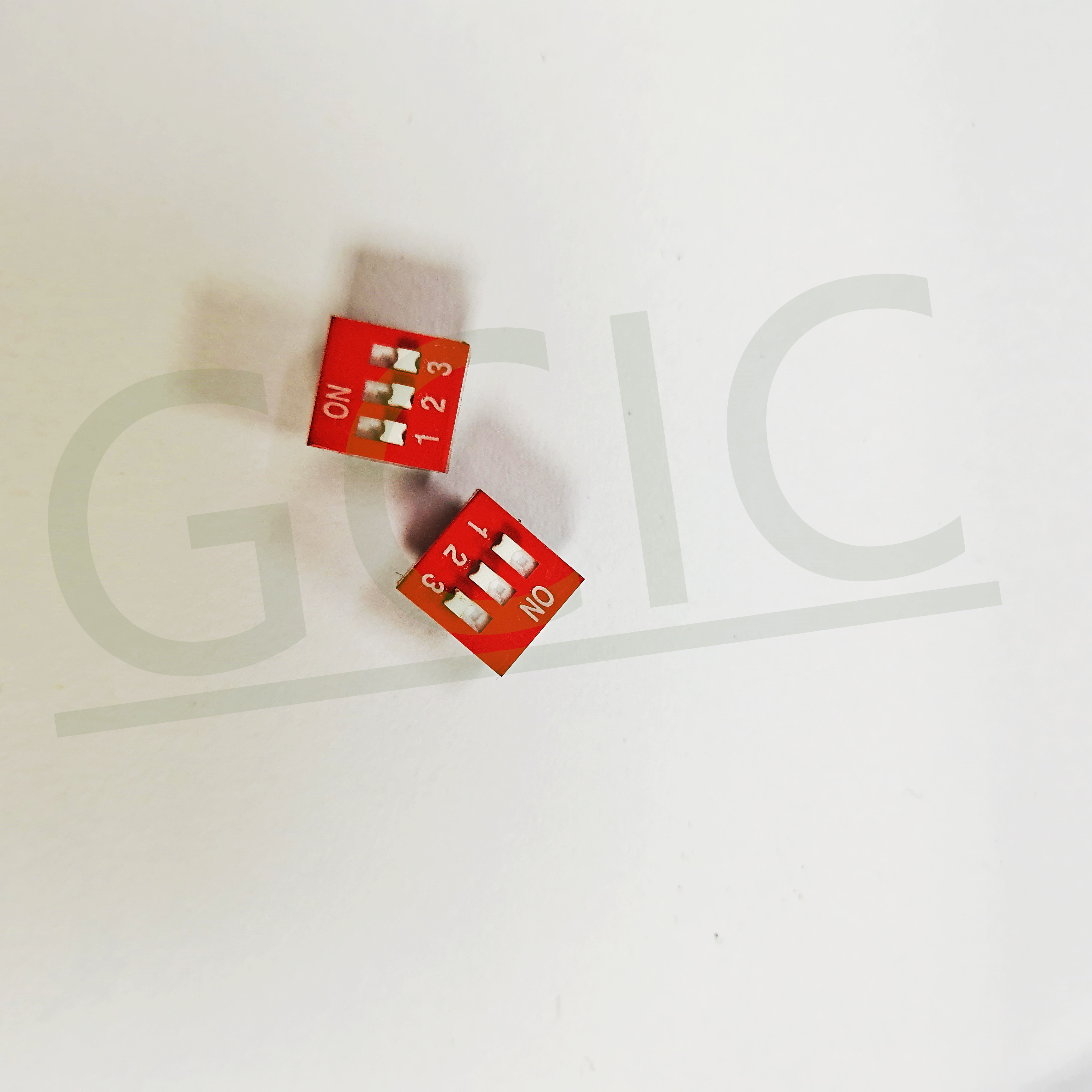 UNCODE SWITCH RED 3P