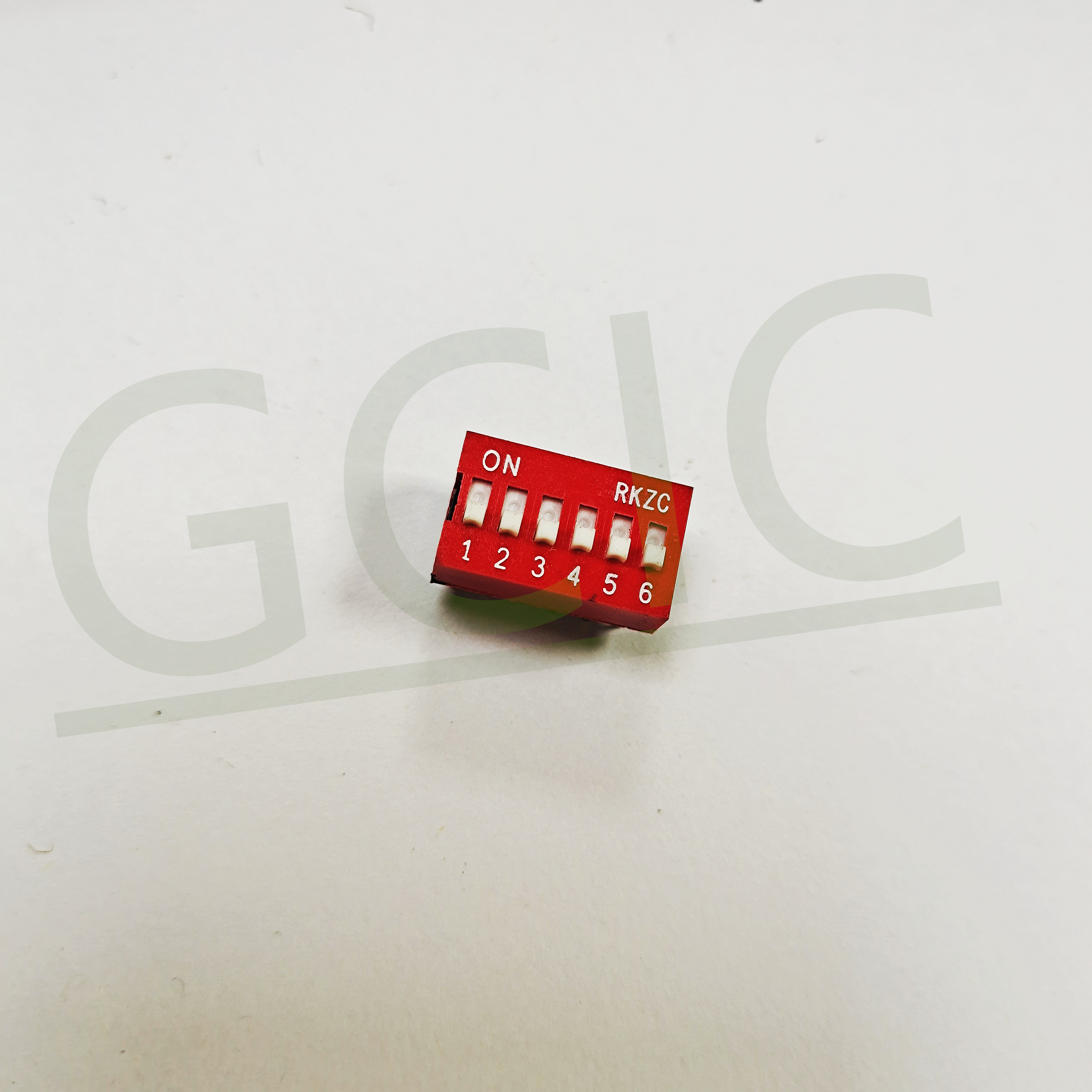 UNCODE SWITCH RED 6P RKZC